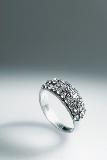 white gold wedding ring